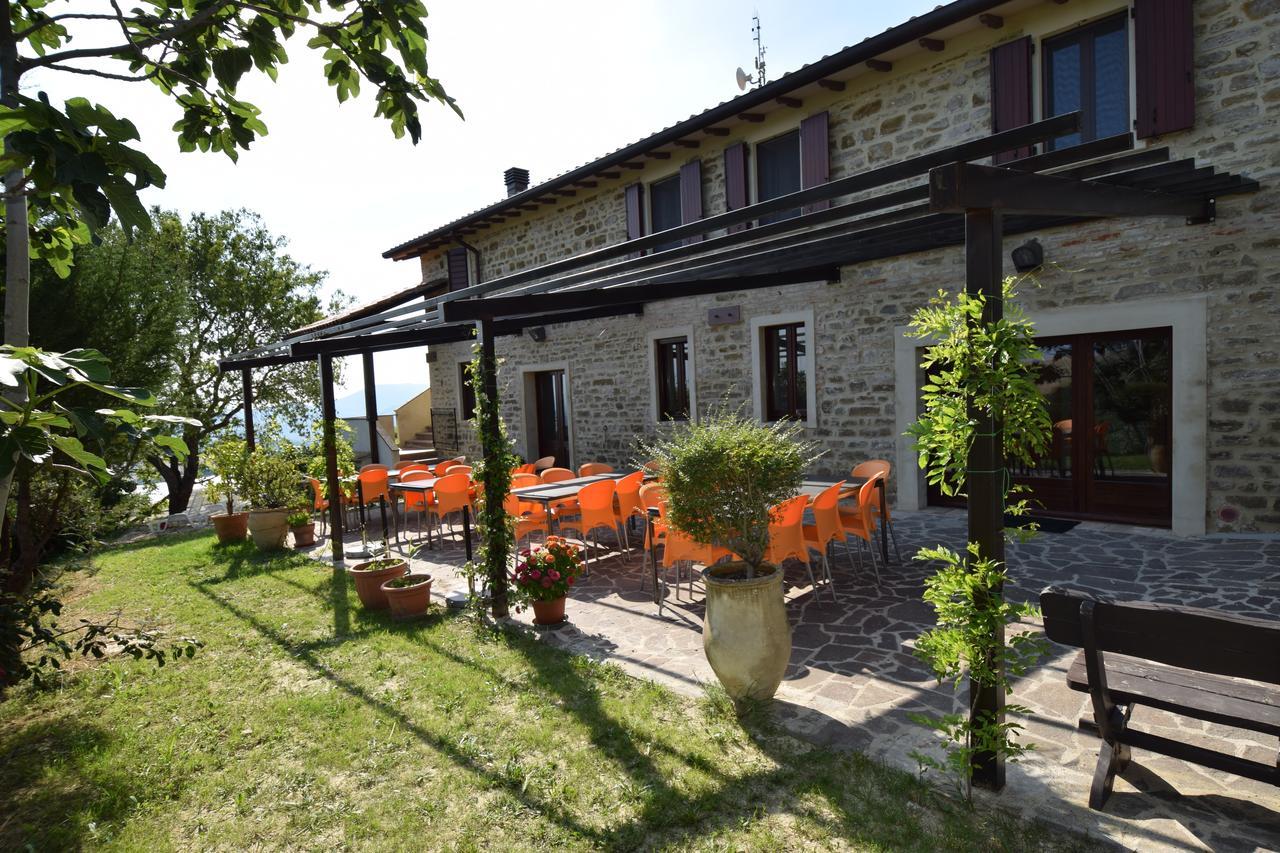 Agriturismo Terra Selvatica Valfabbrica Εξωτερικό φωτογραφία
